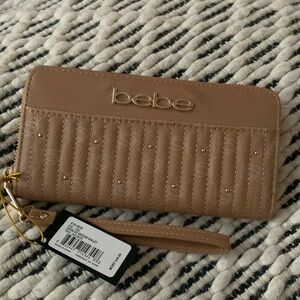 NWT Bebe Wallet